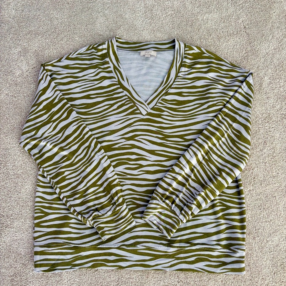LOFT Olive and Gray Zebra Pattern top, size L.